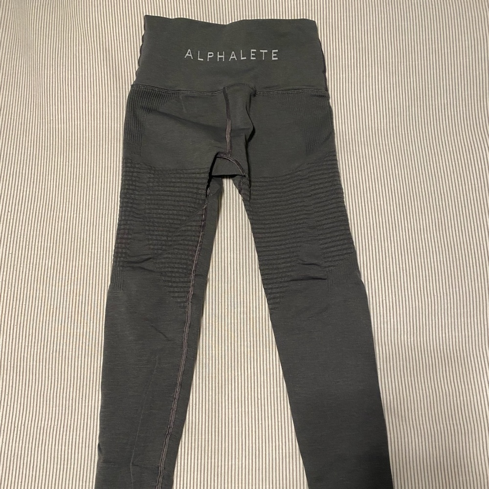 Alphalete Halo Leggings - mineral Gray - Size Small